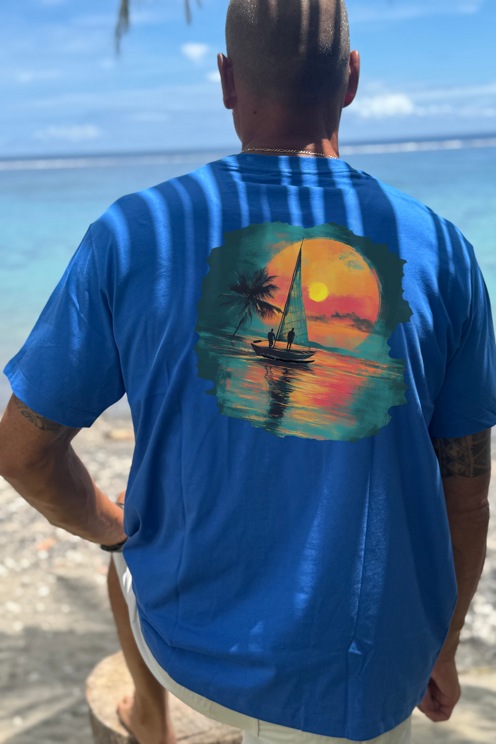 T-shirt DYNASTY TAHITI - Mahana Temaratino - Bleu et Rouge