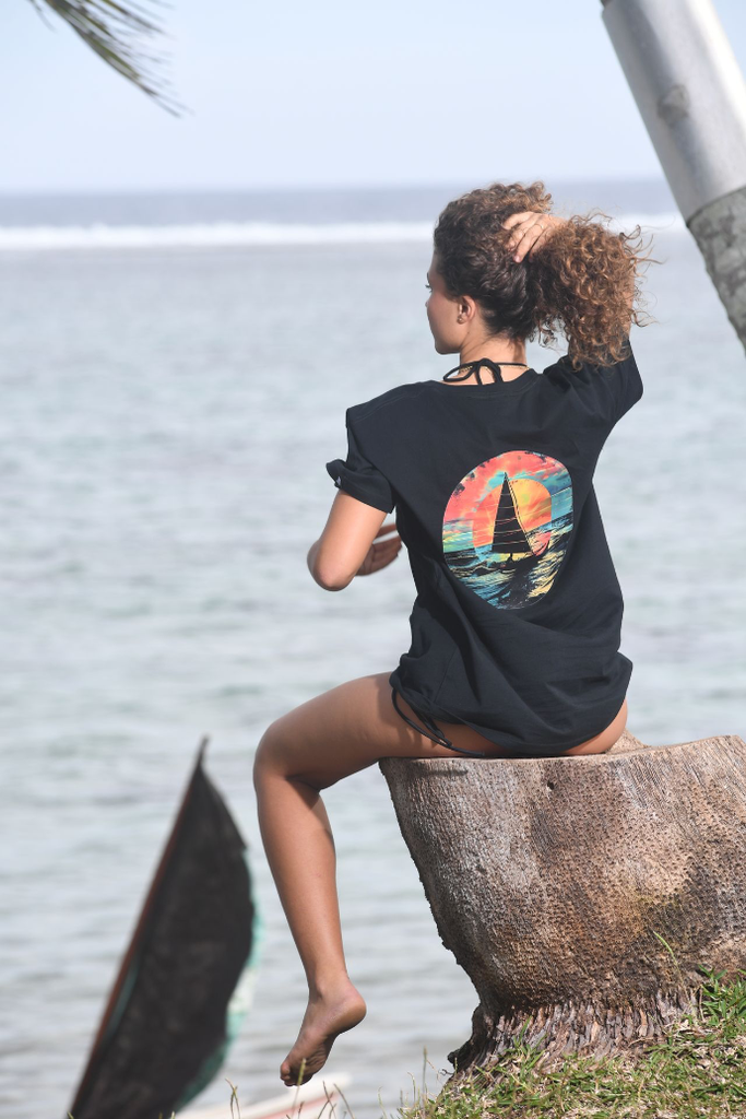 tshirt-polynésien-mixte-surfwear-tshirt-tahiti-pirogue-va'a-dynasty-tahiti.webp